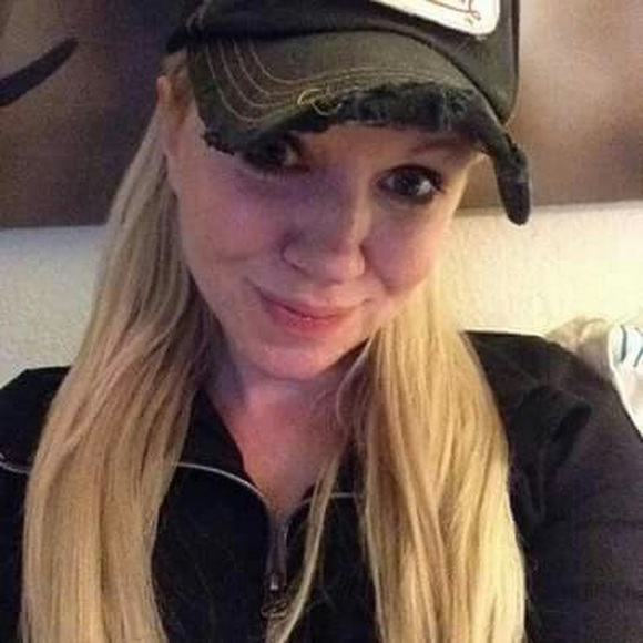 Meet your Posher, Winter - Picture 1 of 1